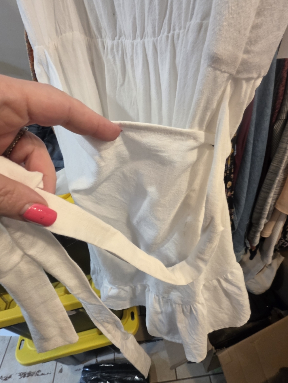 WHITE Cotton Wrap Dress - Stretch Waist Flutter Sleeves And Ruffled Hem. Xl. - Picture 5 of 6